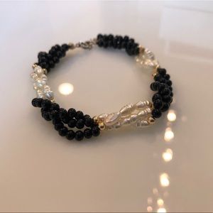 Black Pearl and Gold Beaded Bracelet